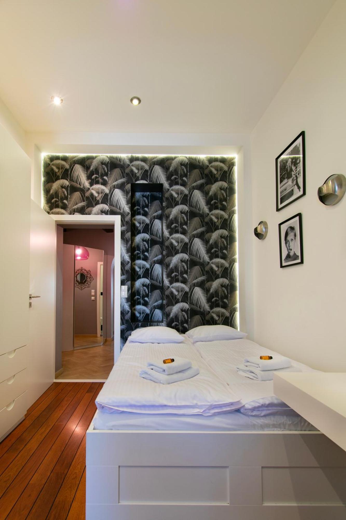 Spacious 3Br Apartment With Ac In Living Room, 2 Balconies Krakau Exterior foto